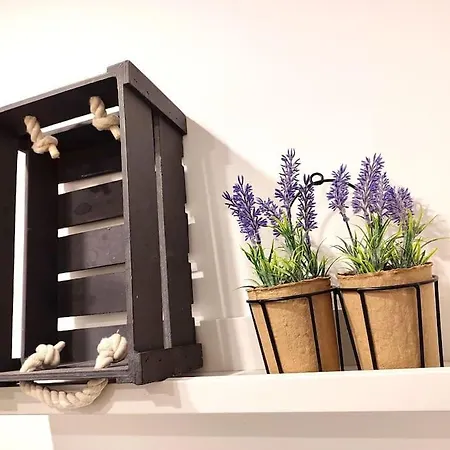 'primestay' Modernes Naehe Klinikum Fuer Urlaub Oder Geschaeftsreise, 24 Std Check-in, Wlan, 55 Zoll-fernseher, Streaming, Kueche, Regendusche, Doppelbett, Schlafsofa, Ruhige 50 Qm Bielefeld