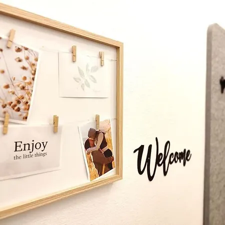 'primestay' Modernes Naehe Klinikum Fuer Urlaub Oder Geschaeftsreise, 24 Std Check-in, Wlan, 55 Zoll-fernseher, Streaming, Kueche, Regendusche, Doppelbett, Schlafsofa, Ruhige 50 Qm Apartamento *