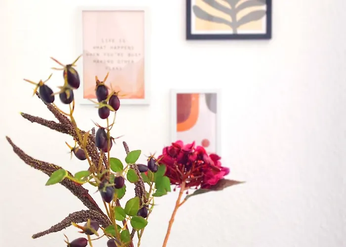 'primestay' Modernes Naehe Klinikum Fuer Urlaub Oder Geschaeftsreise, 24 Std Check-in, Wlan, 55 Zoll-fernseher, Streaming, Kueche, Regendusche, Doppelbett, Schlafsofa, Ruhige 50 Qm Appartement Bielefeld