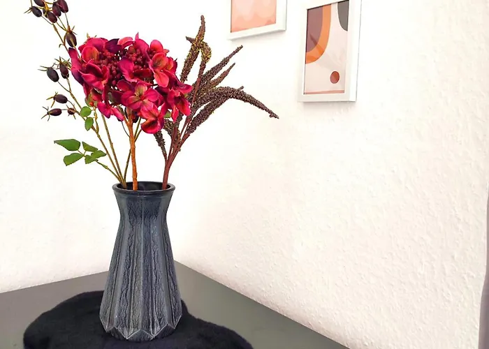 Appartement 'primestay' Modernes Naehe Klinikum Fuer Urlaub Oder Geschaeftsreise, 24 Std Check-in, Wlan, 55 Zoll-fernseher, Streaming, Kueche, Regendusche, Doppelbett, Schlafsofa, Ruhige 50 Qm Bielefeld